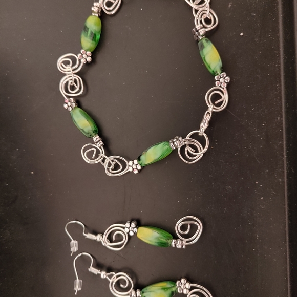 Handcrafted glass bead and silver bracelet and ear - Picture 2 of 2